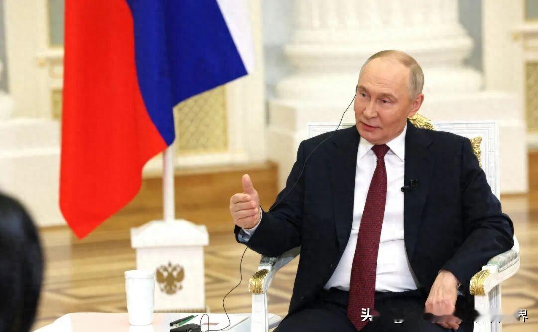 普京：中国与印度都是俄最亲密的朋友。普京去印度出访了，得到了盛大的招待。普京估计