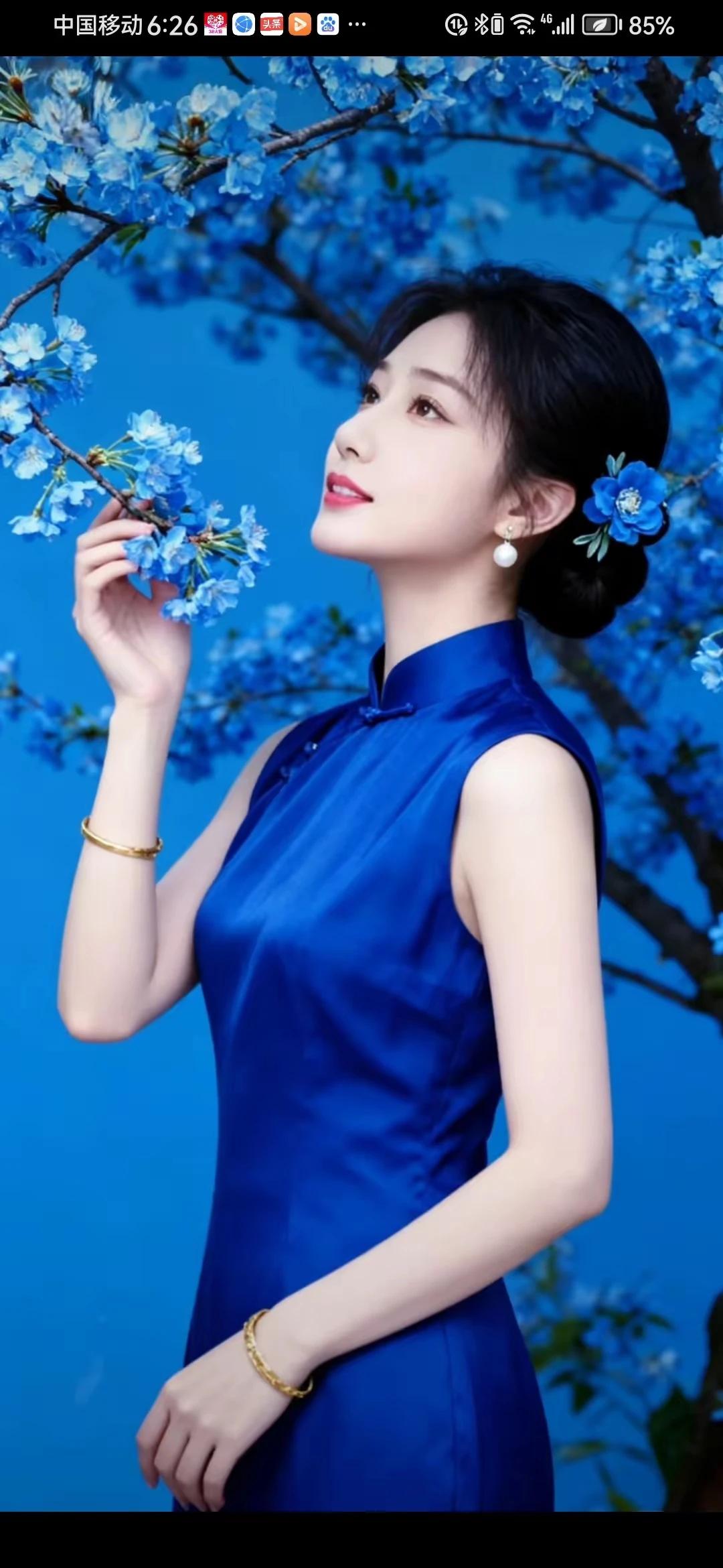 烟花再美终是灰
野花再好不敢采
本是人间正经客
坐怀不乱莫欠债