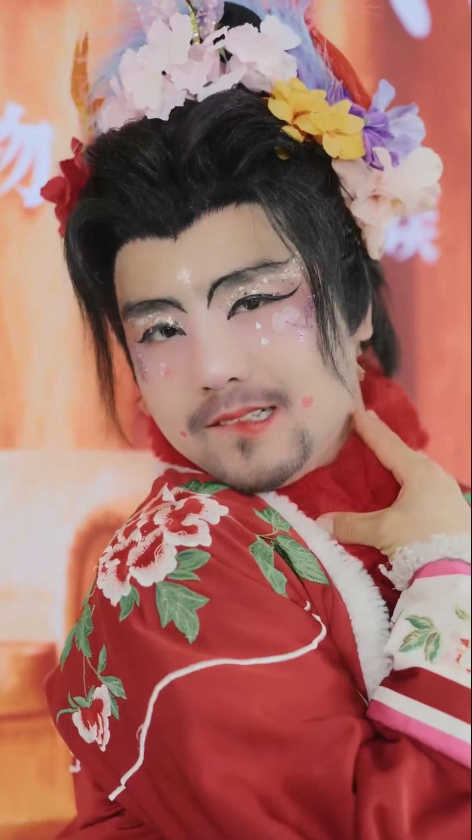 横店如花被戴军认证情绪天花板戴军说需要横店如花这样的NPC谁还没被横店如花治愈到