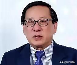 高志凯刚把甲午海战的旧账翻了出来，一句话捅破了窗户纸。

老百姓听到这话，心里咯