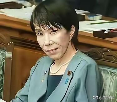 今天再看日本，为啥我们不气反倒想笑

日本现在能源和材料都紧张，自己没好办法解决