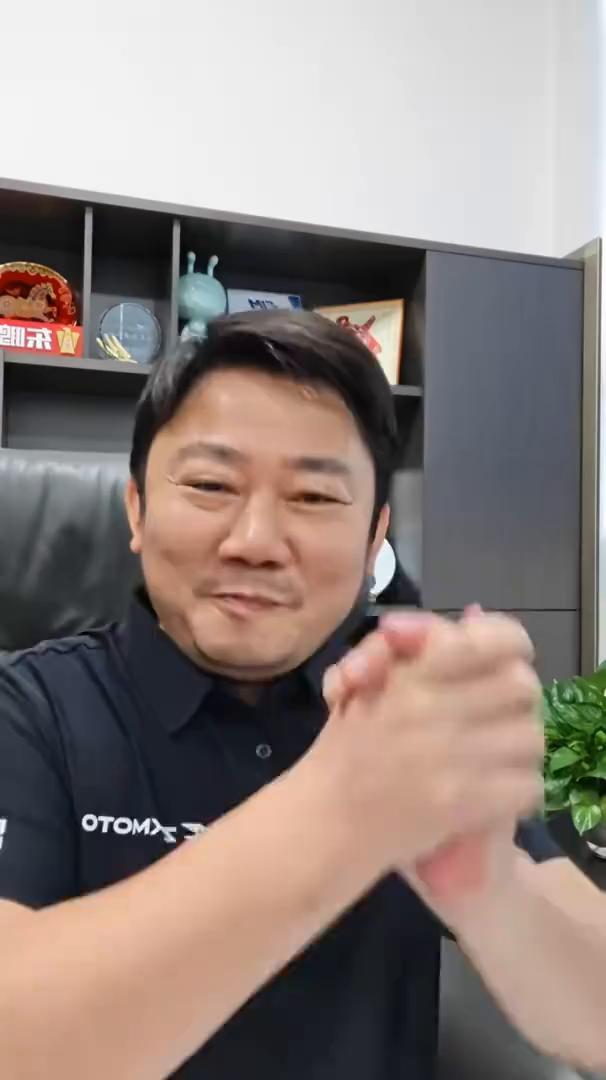 必须要恭喜一下自己和公司，我们6月份的产量突破了1万台，因此我给全体所有同事多发