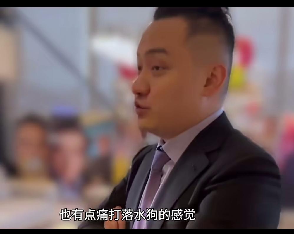 孙割曾说：网络舆情有点“痛打落水狗”的感觉，搞网络的人都需要铁粉，我就不需要，因