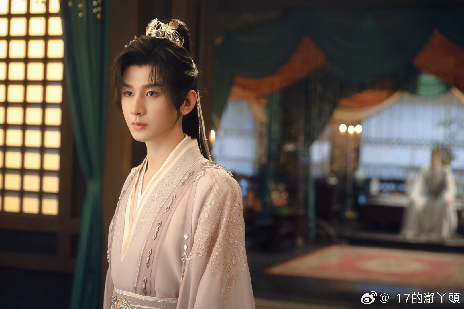 成毅卢云cy成毅对于世界而言，你是一个人；但是对于我而言，你是我的整个世界。 成