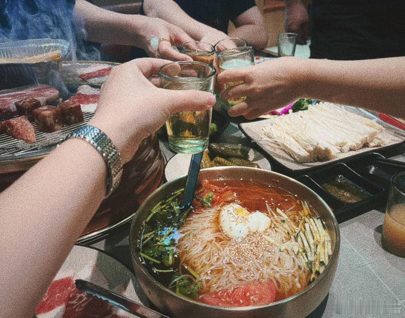 我们还是我们，在一起的22年!感恩遇见! ​​​
