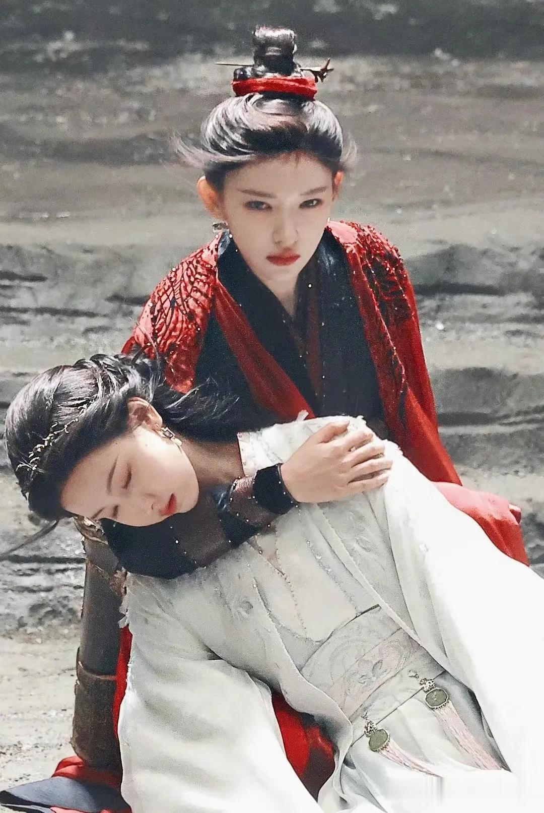 程潇真的长得好看，就像漫画里的女主一样，古装造型在线的话，也绝对是个风姿绰约的大
