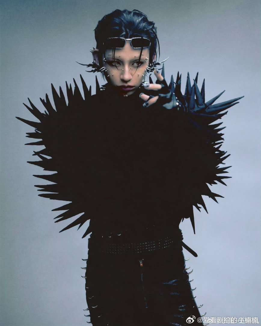 小鬼回复陈立农小鬼回复陈立农谢谢你我的好bro简单一句回应满是兄弟情，小鬼和陈立