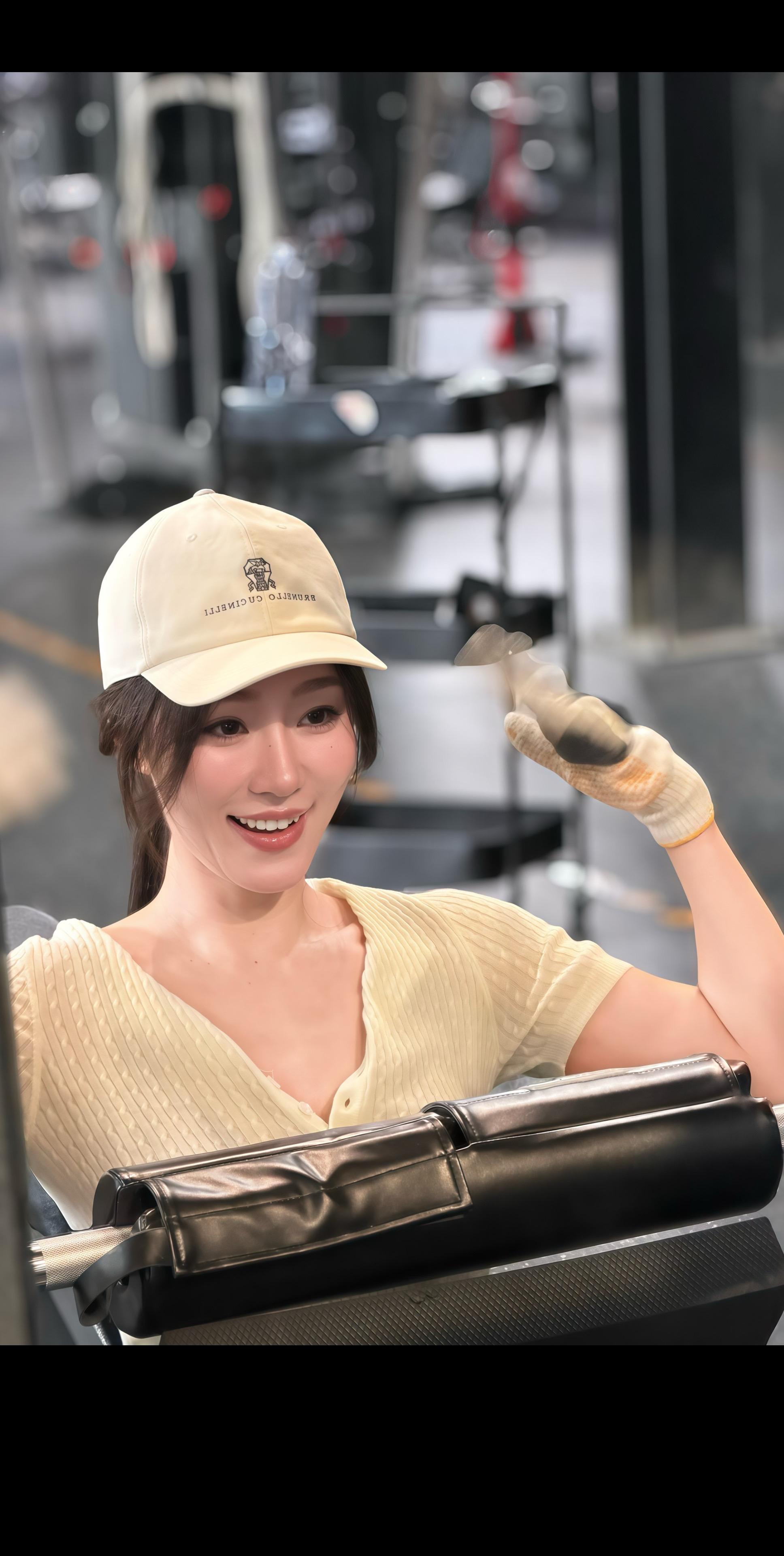 不要把某一刻的感受定为永恒 就像我现在热的都不行了 但我觉得这个感受不...