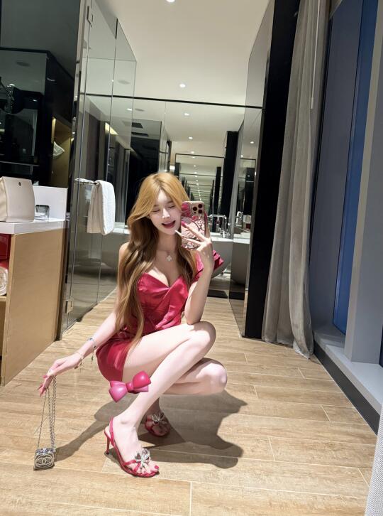 又穿上最爱的火龙果～