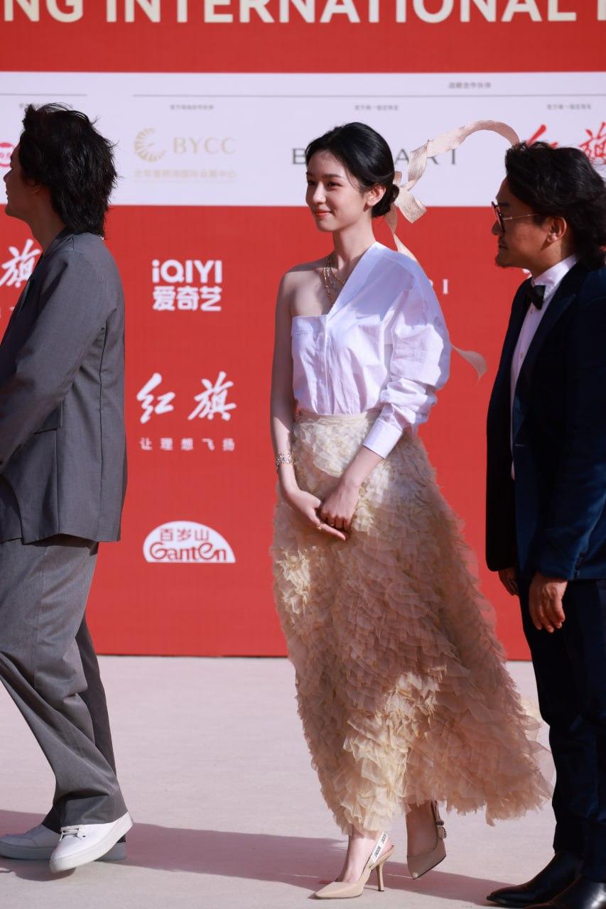 拍照摄影 明星 生图即神图 红毯造型 明星同款