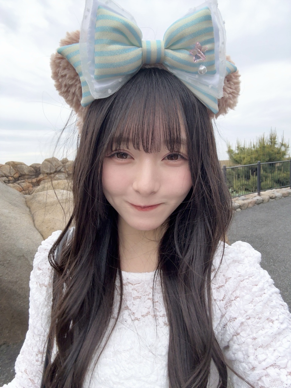 片山紗希「先日、ネモフィラを見に行ったあとは、かき氷を食べに行きました🍧今年初