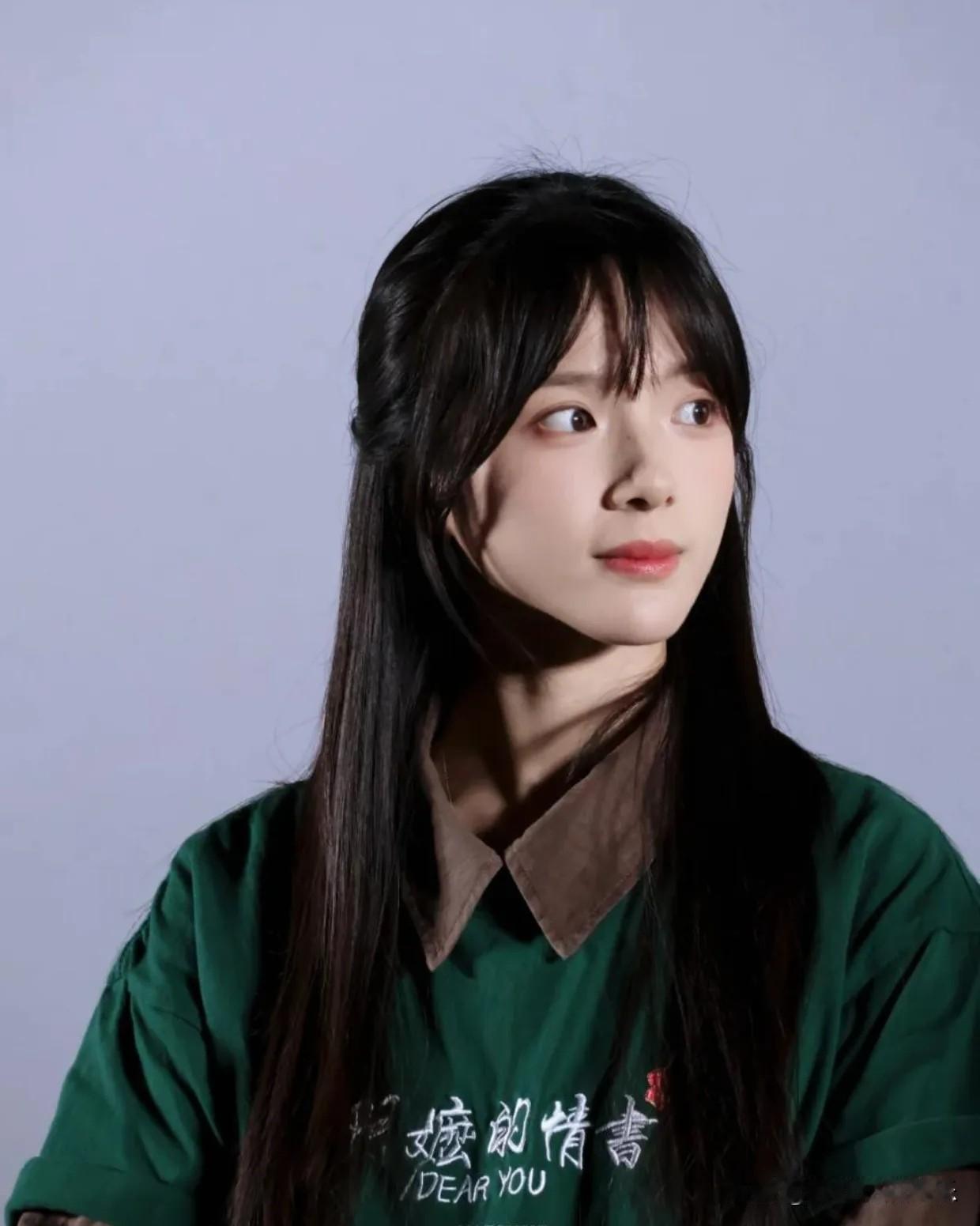 李思潼将来很难大火？网友吐槽她的脸没有可塑性没有故事感，走文艺路线的话少了辨识度