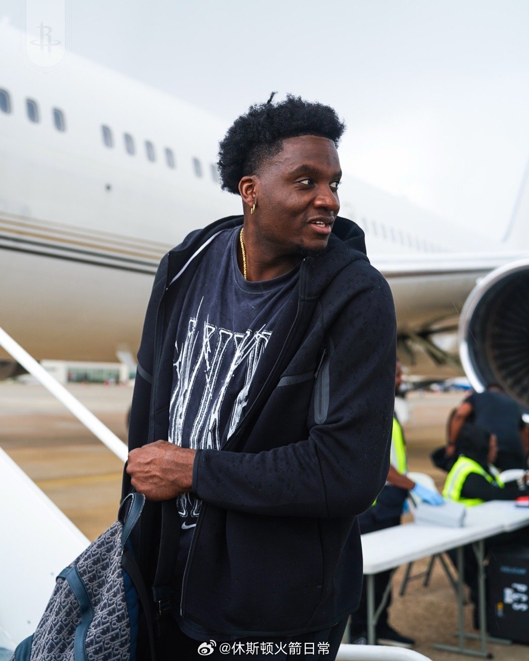 出征最后一次客场之旅火箭vs勇士休斯顿火箭NBA点赞成金