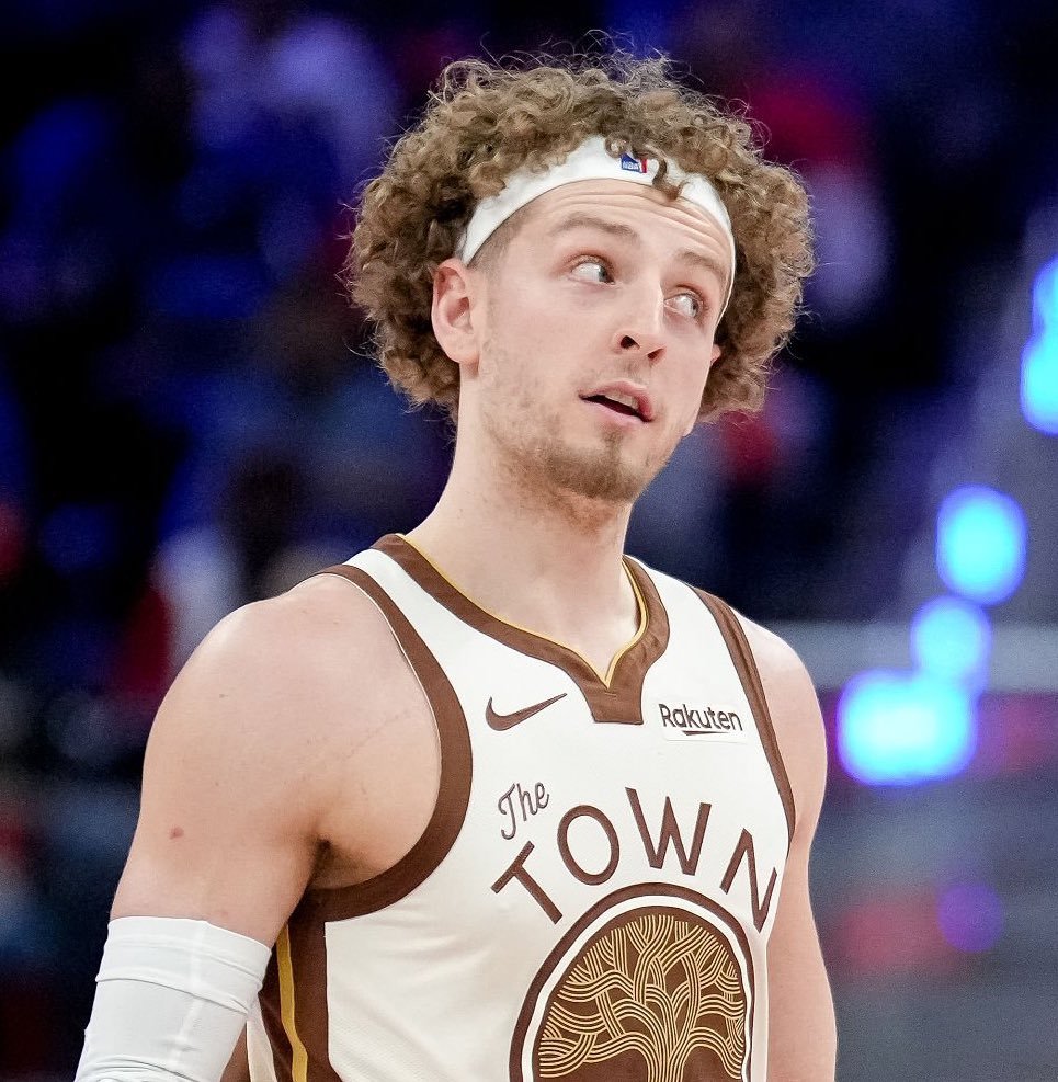 史蒂夫科尔评价布兰丁波杰姆斯基在库里缺阵后的表现，为提供了不错的宝贵经验，并认为