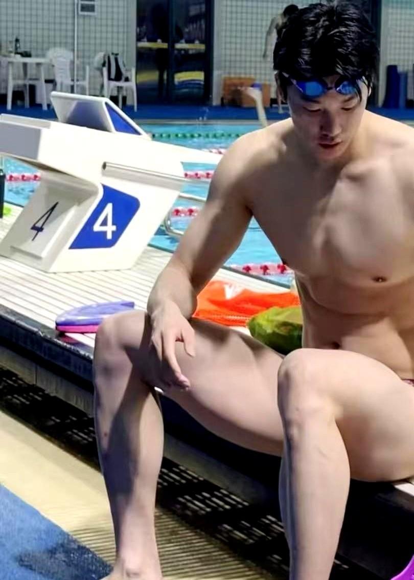 “第9名也能游决赛？”——汪顺在400混预赛出局后，居然靠队友退赛“复活”，这剧