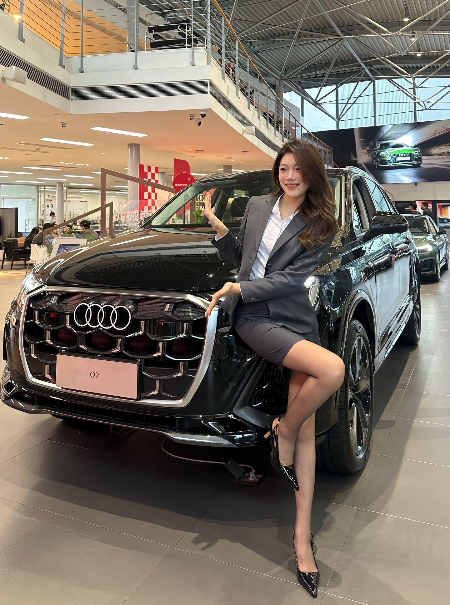 Q7中网镂空比较大 ​​​