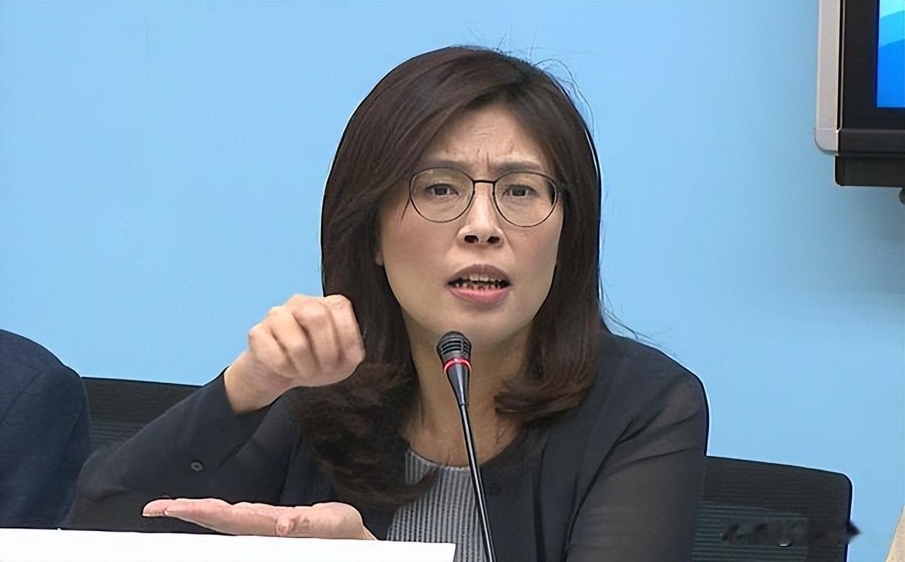 两岸智者同声！吴成典、郑丽文罕见共鸣，道出台湾真正出路
 
回看7月13日黔台经