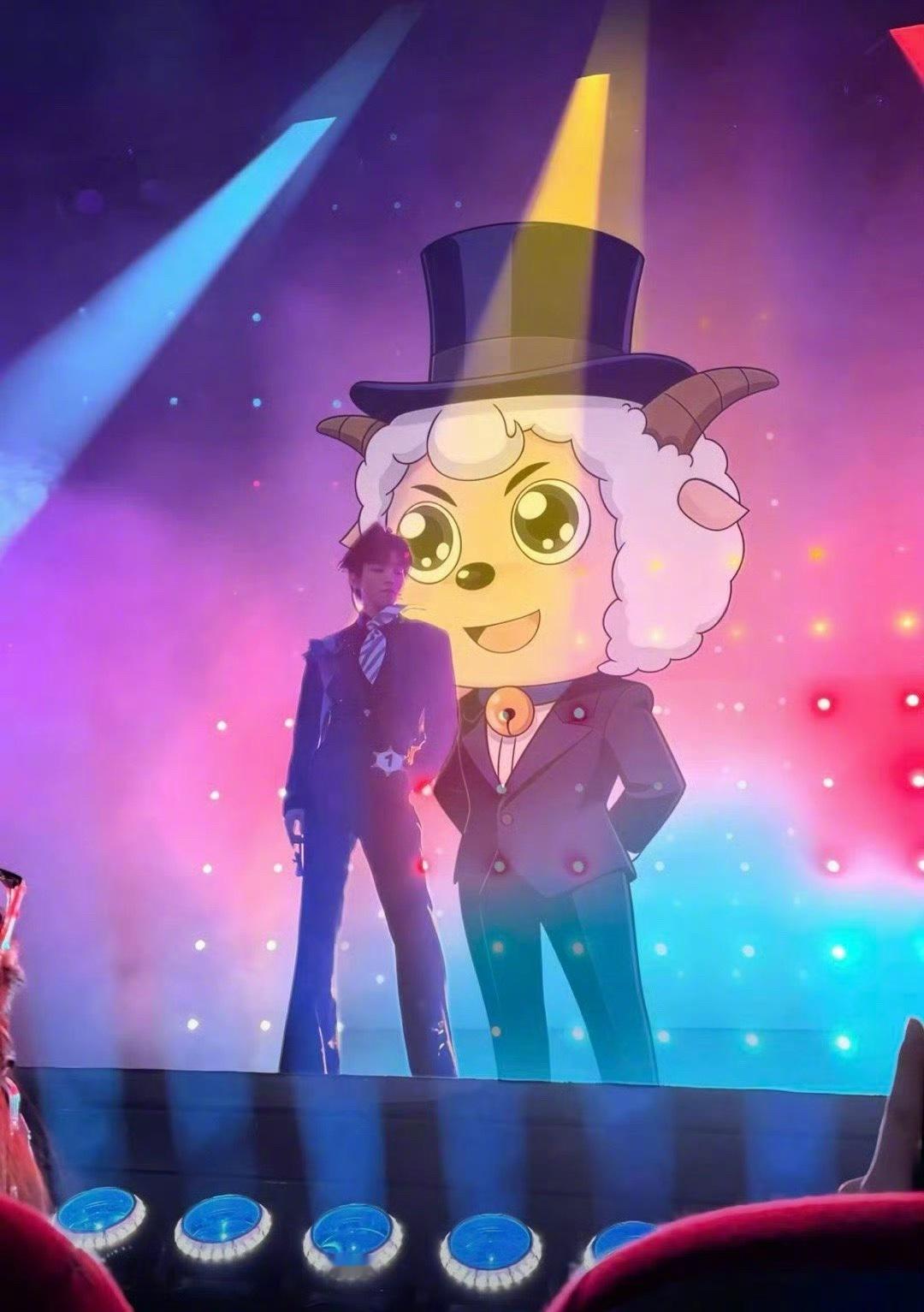 王俊凯 喜羊羊塑第一个说王俊凯喜羊羊塑的是天才吧，谁能看了这张图不笑！