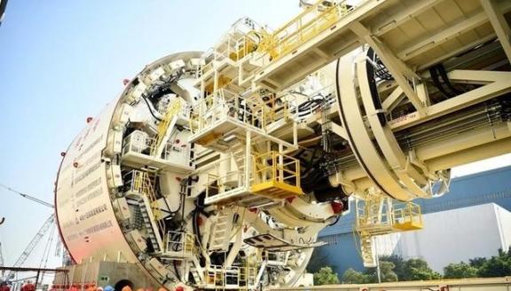 “给中国100年也造不出来，我们开天价他们也只能乖乖购买！”因技术限制，我国花7