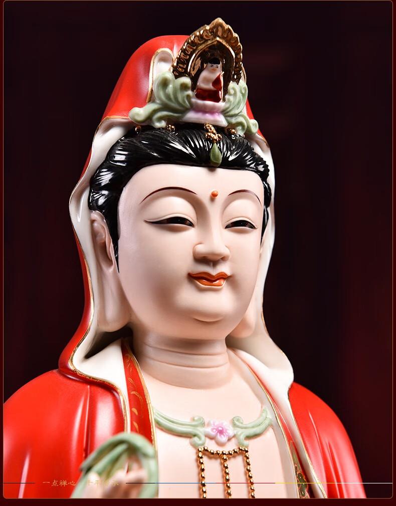 #七夕节拜红衣观世音菩萨#
农历七月初七是中国传统的情人节，在这一天一定要叩拜观