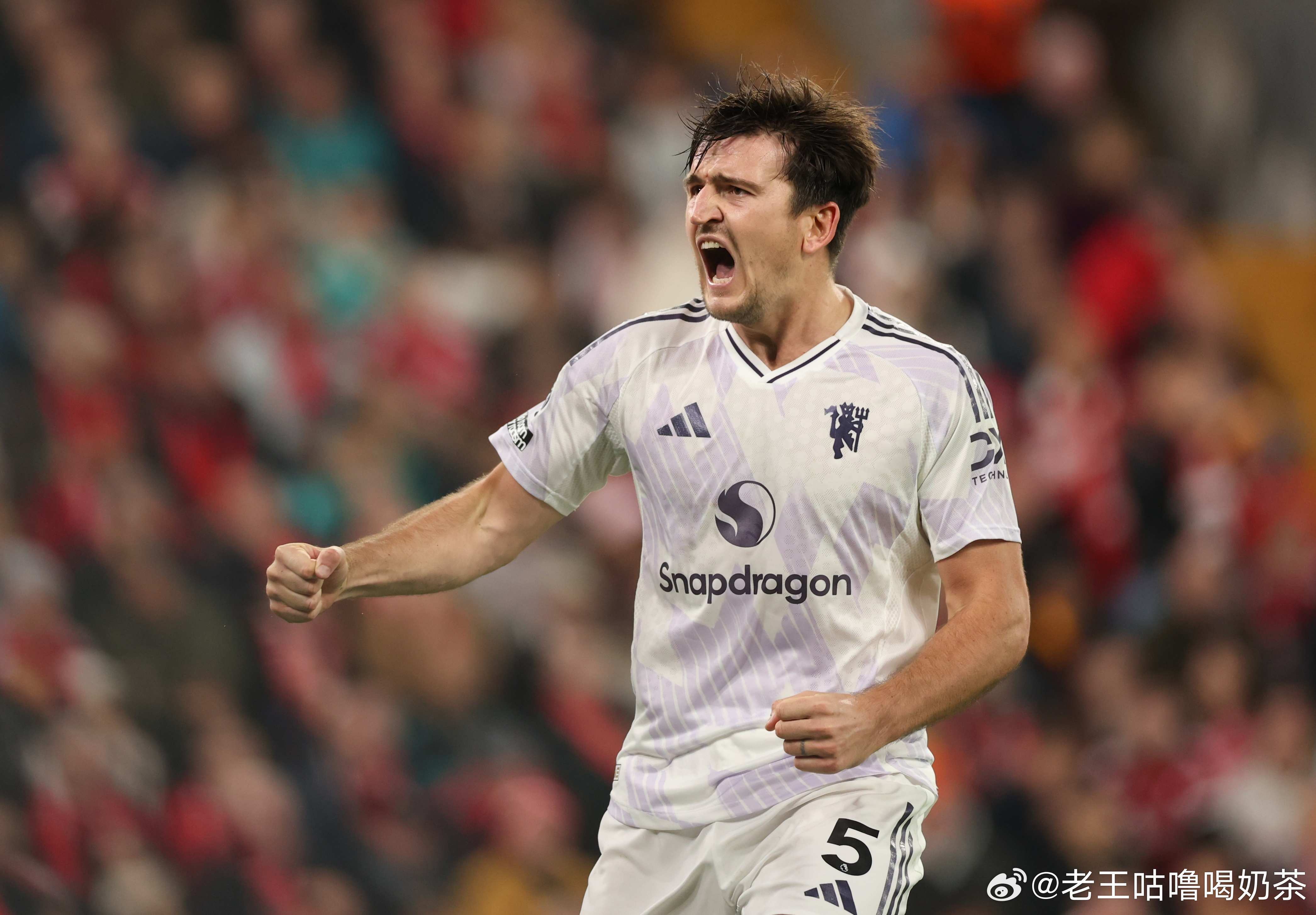 3月27日 据Theathletic报道，曼联将会续约马奎尔，俱乐部认为这会在多