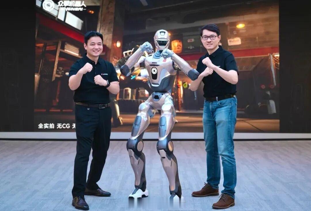 众擎机器人官宣李力耘加入众擎机器人，出任首席技术官（CTO）。李力耘本科毕业于清