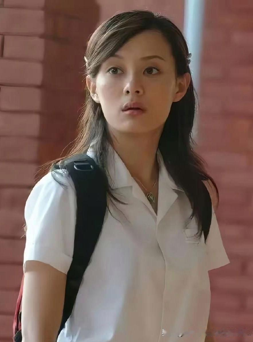 女人在清纯时最美。