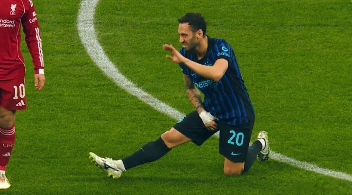 米兰体育报：巴雷拉和恰球王预计今天将恢复集体训练萨索洛0比5国际米兰冬奥会热点现