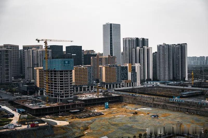 房子到底是什么？

有人说是温暖的港湾，有人说是投资，也有人说是枷锁。但如果你从