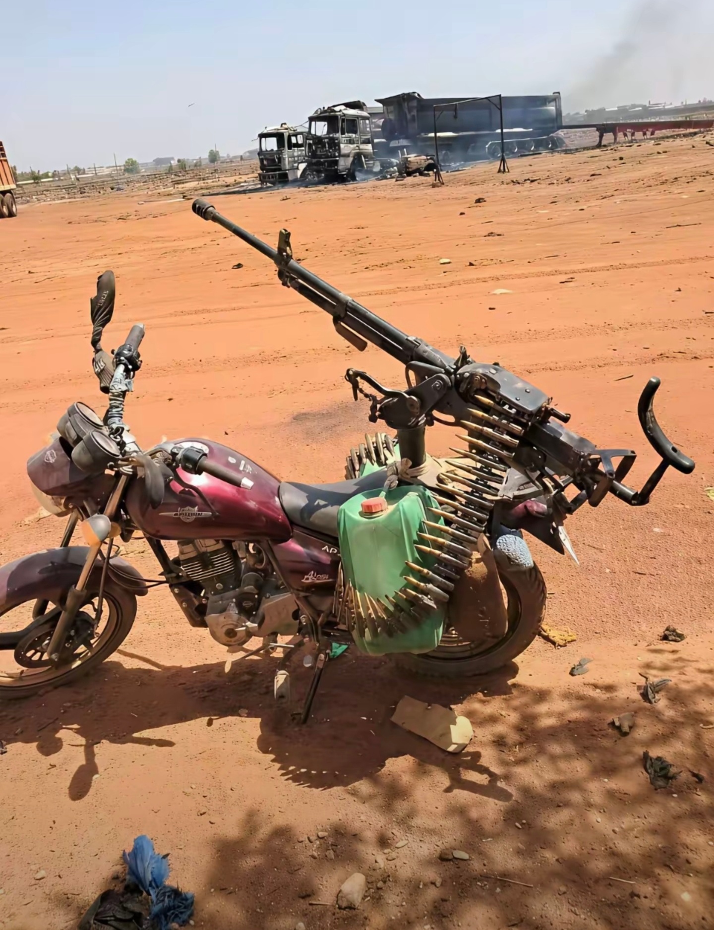 摩托车架重机枪非洲大佬的野路子真多