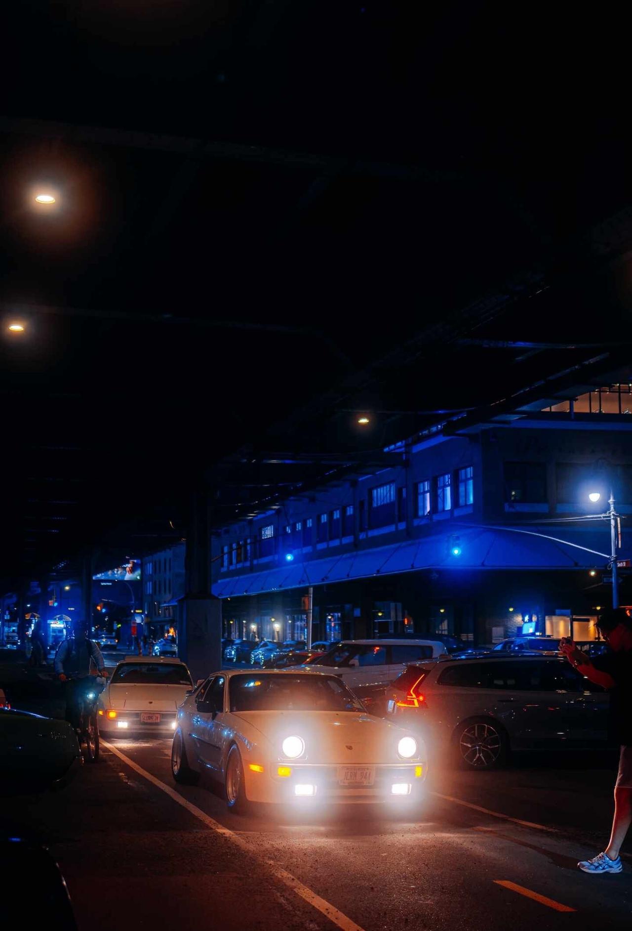NYC after sunset 🌇
日落时在布鲁克林大桥底下的小聚
美国玩车
