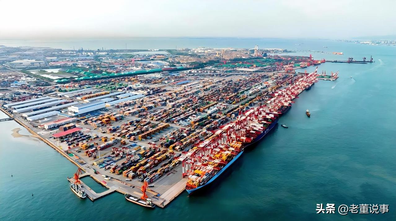 坏消息从来不会单独来，一来就是扎堆的。

乌克兰这波袭击，专挑俄罗斯在波罗的海的