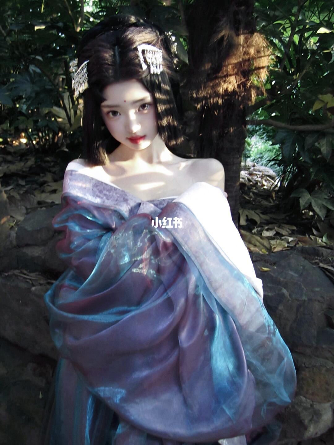 我见犹怜 在上海拍到了好美的小唯✨