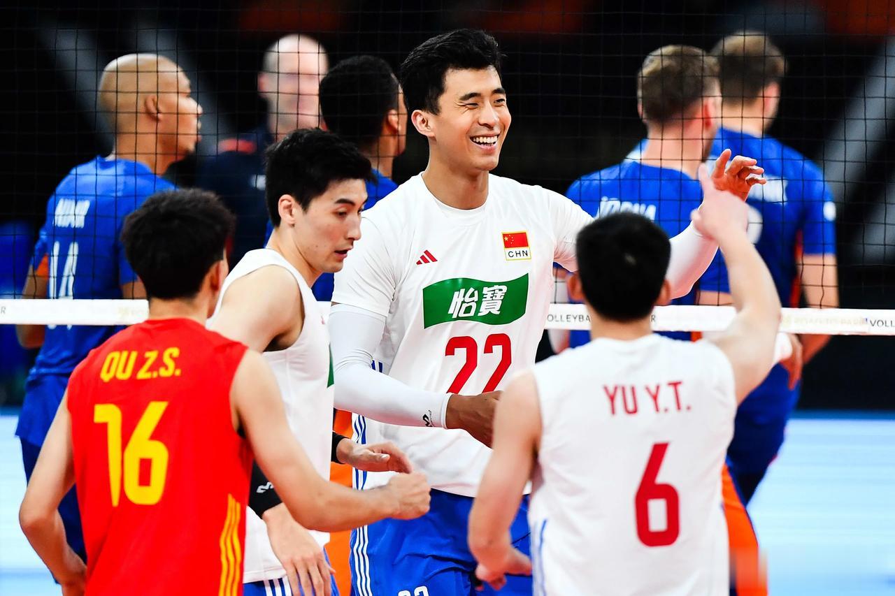 巴黎奥预赛男排第五轮:惜败荷兰🇳🇱，中国男排第二场拿分！焦点大战，美国力克斯