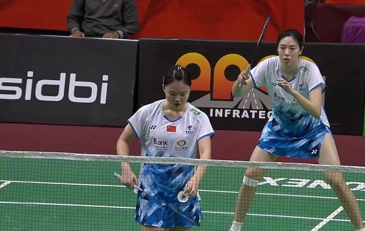 继双婧组合参赛后，这次再拆开，鲍骊婧又和罗徐敏搭档征战德国公开赛。
李罗组合拆开