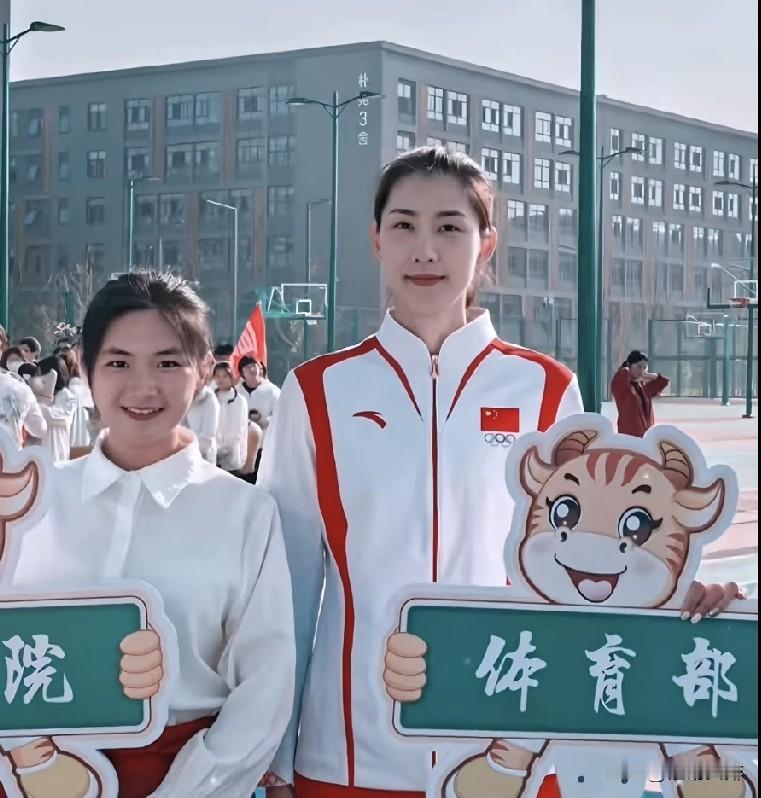 复出仍是王者，刁琳宇是顶端自律！

虽然退役当老师，一年多没打球！可刁琳宇身体素