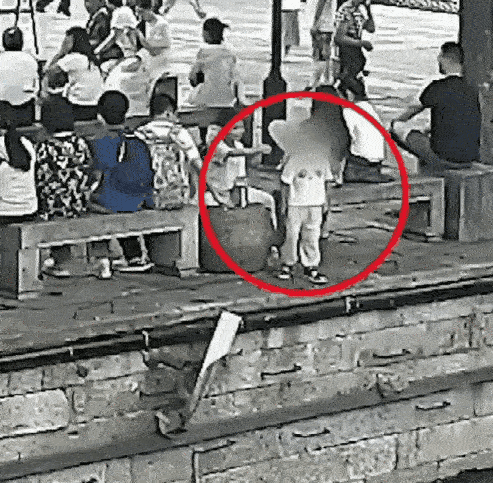黑衣男子好样的