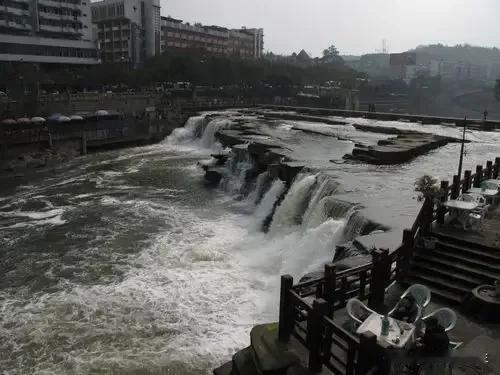 49年前的一段记忆

以前这里是305国道必经之路，十五年后第一次经过这里，旧貌