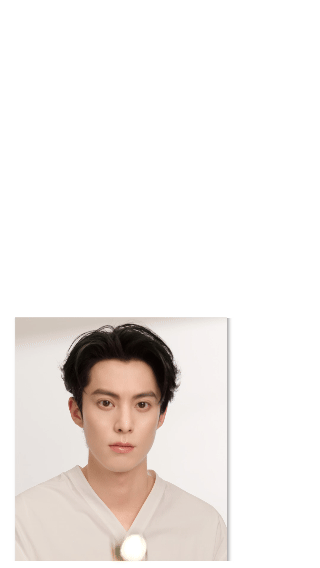 王鹤棣眼神杀 建议全网大眼睛帅哥都按这个标准卷起来！王鹤棣这次的物料主打一个真实