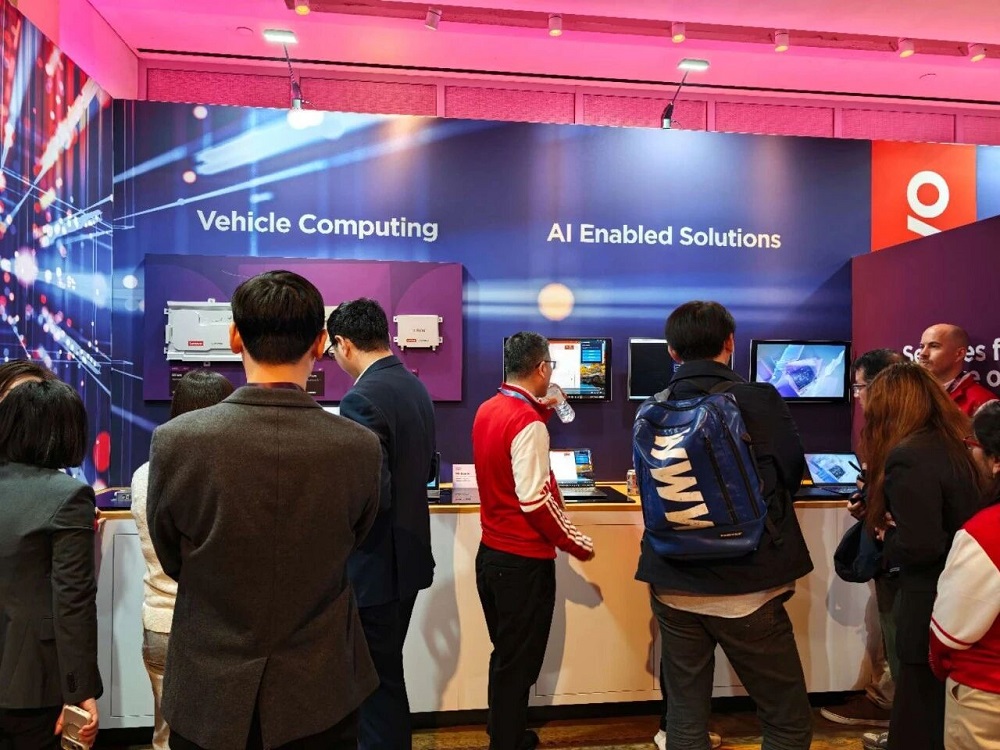 CES AI PC大爆發(fā)！把超算揣進(jìn)口袋，游戲本也大搞AI