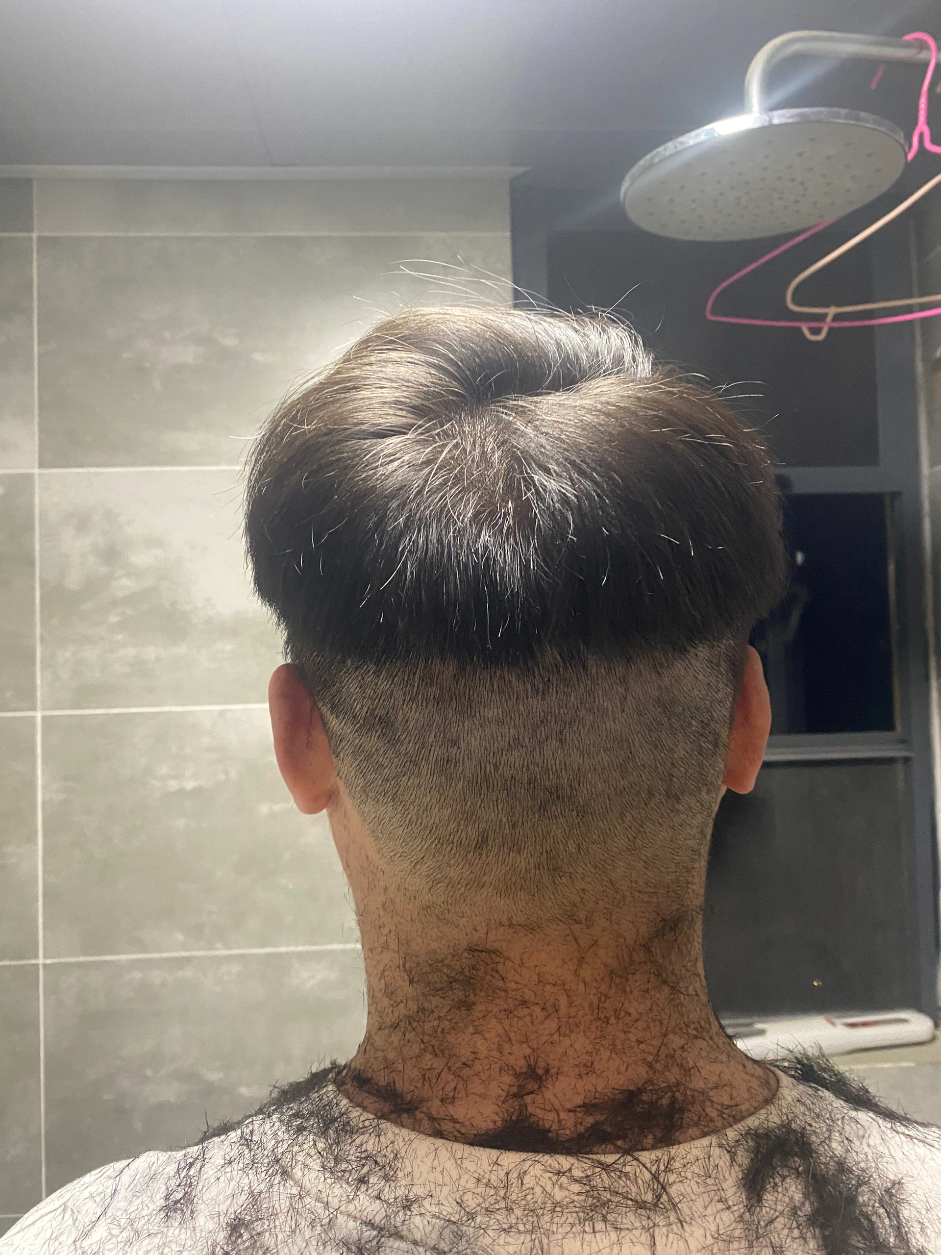 第一次帮朋友剃头求问怎么拯救啊？ ​​​