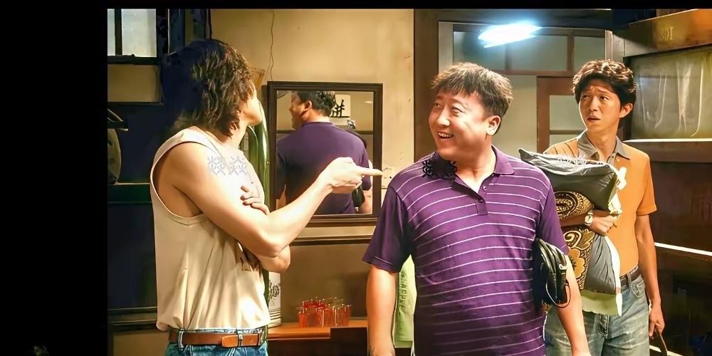 追剧《冬去春来》曹野交不起房租，四处借钱无门，不好意思和店主、室友打招呼，不辞而