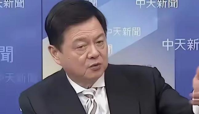 台湾旺旺集团副董事长周锡伟说，美国现在最怕中国不打仗，因为不打仗就不用消耗资源，