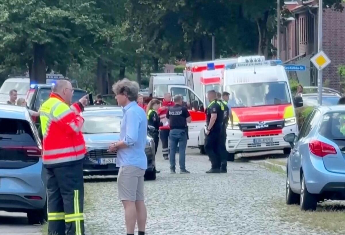 【德国一青少年福利机构发生枪击案致6人死亡，嫌疑人被捕】

周一，德国北部一家青