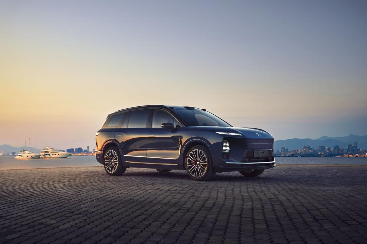 2026年1月，蔚来全新ES8零售销量：17,645台！ 
继2025年12月斩