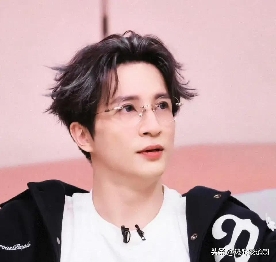 薛之谦说，不管你是男还是女，希望你自由，平安，健康！我自己是想一件事情，你的对和