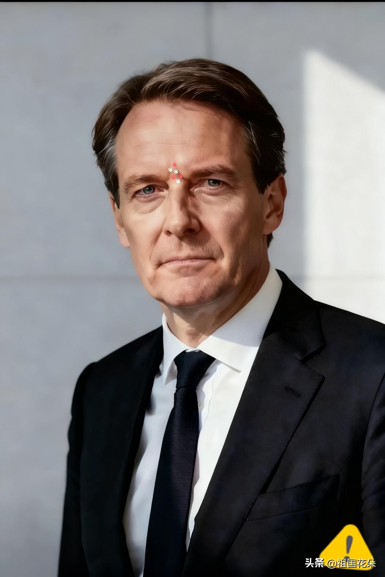 果然被我猜中了
安世东大再次公开声明！
11月2日，安世东大发布致客户公告函称，