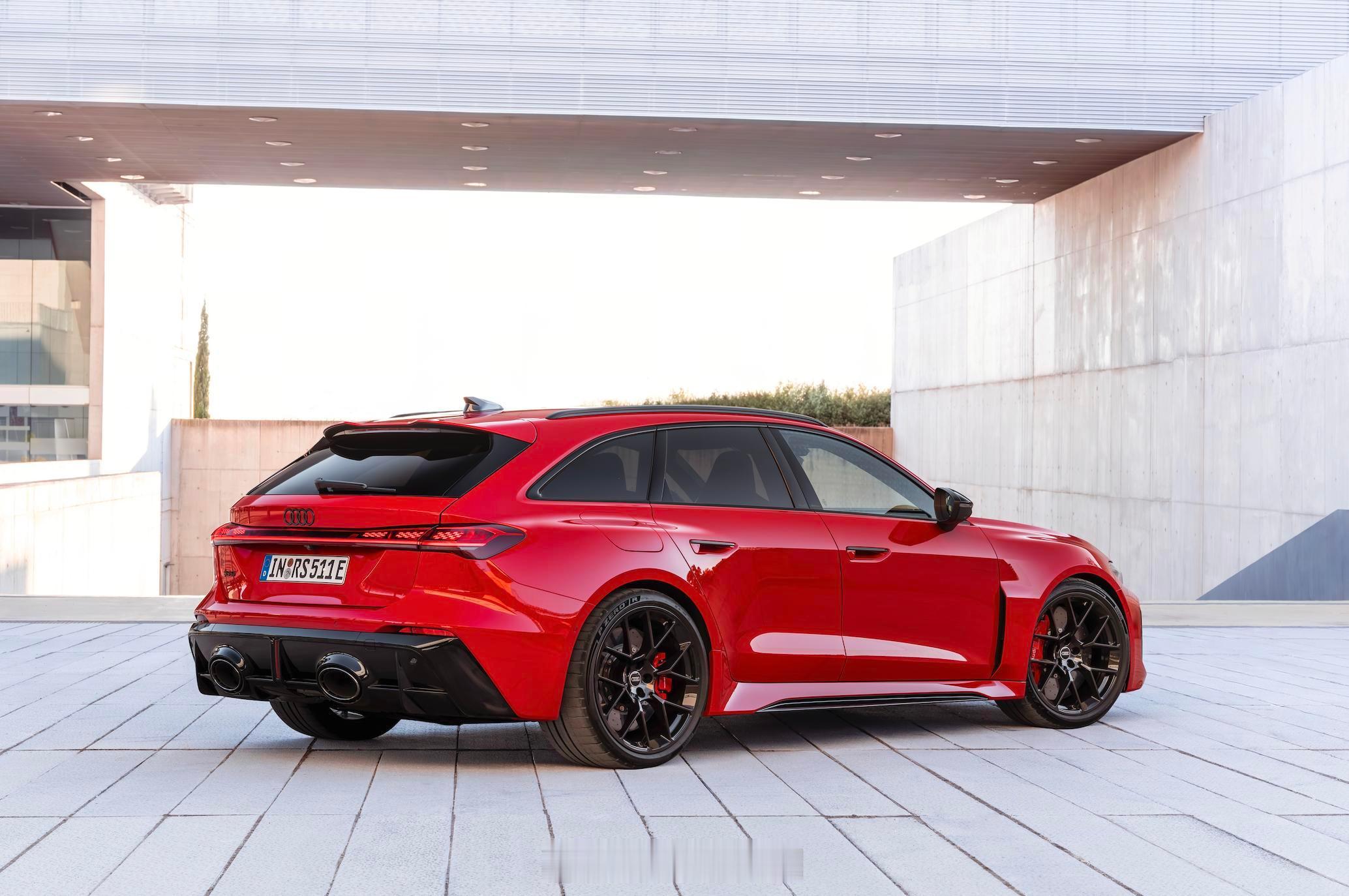 全新一代奥迪RS 5发布，首次搭载2.9T V6插混系统插混 中型轿跑/旅行车系