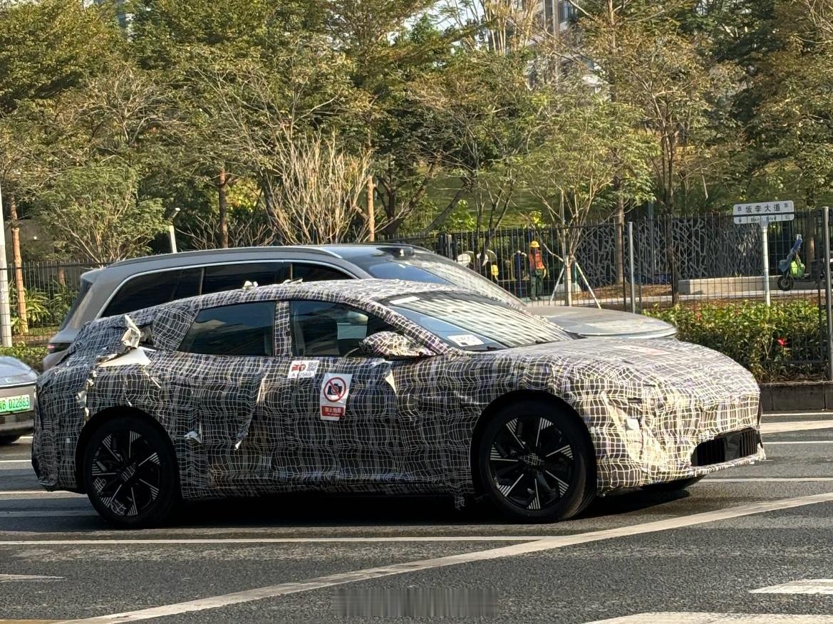 厉害的网友拍到了疑似阿维塔06旅行车在路试中，旅行与猎装车型的春天到了吗？ 