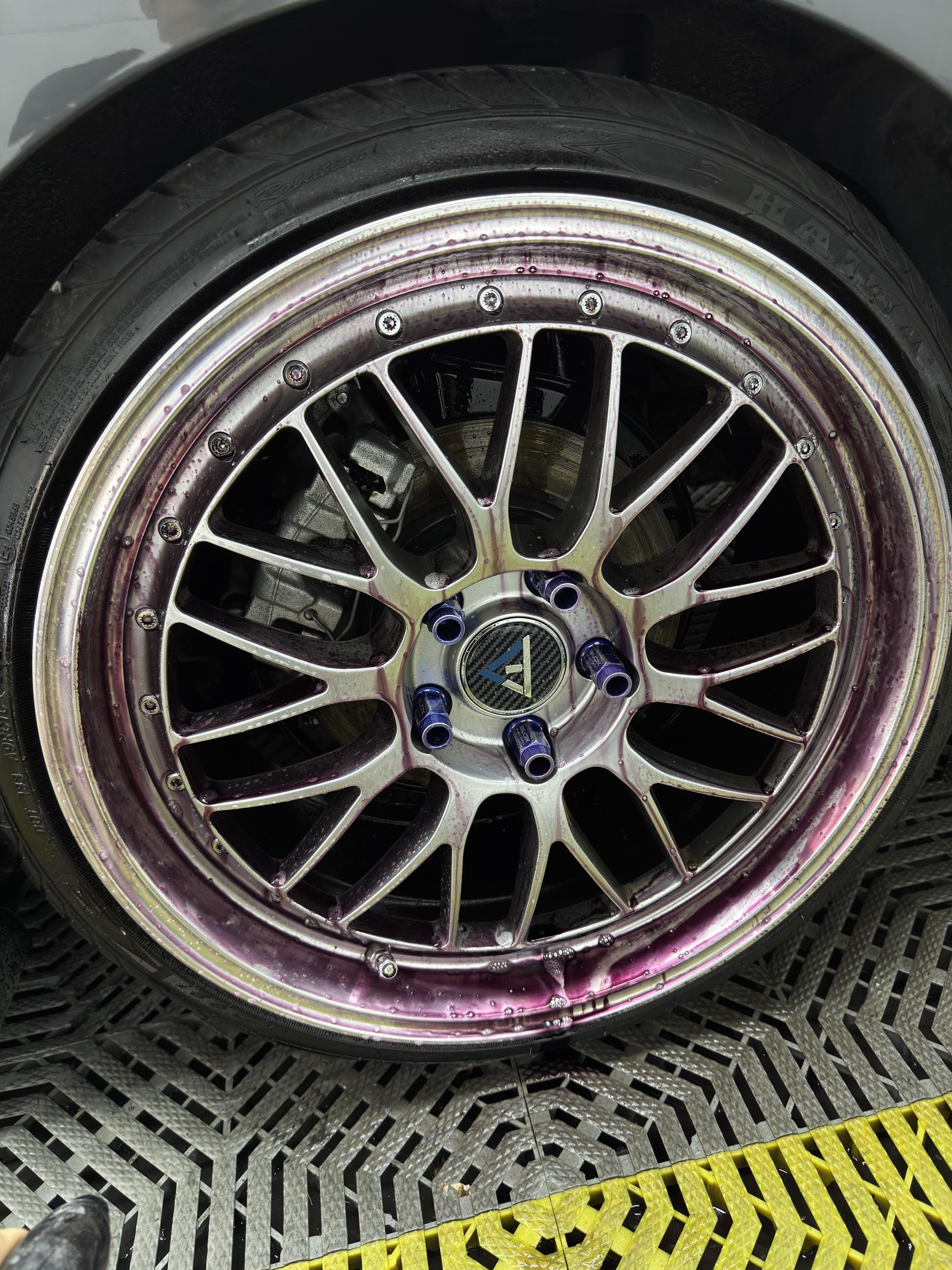 车身可以脏！轮毂不行！